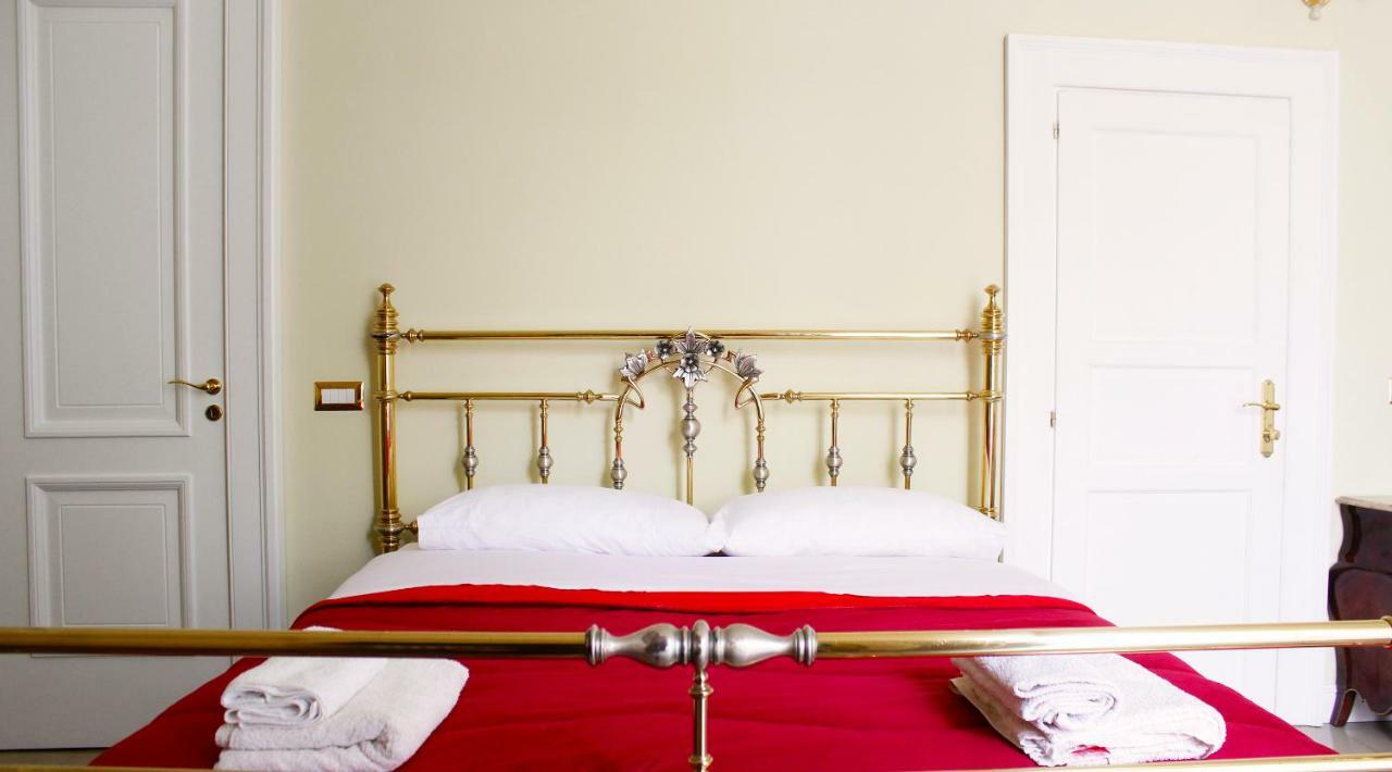 Oro Di Napoli Luxury Bed & Breakfast Exterior foto